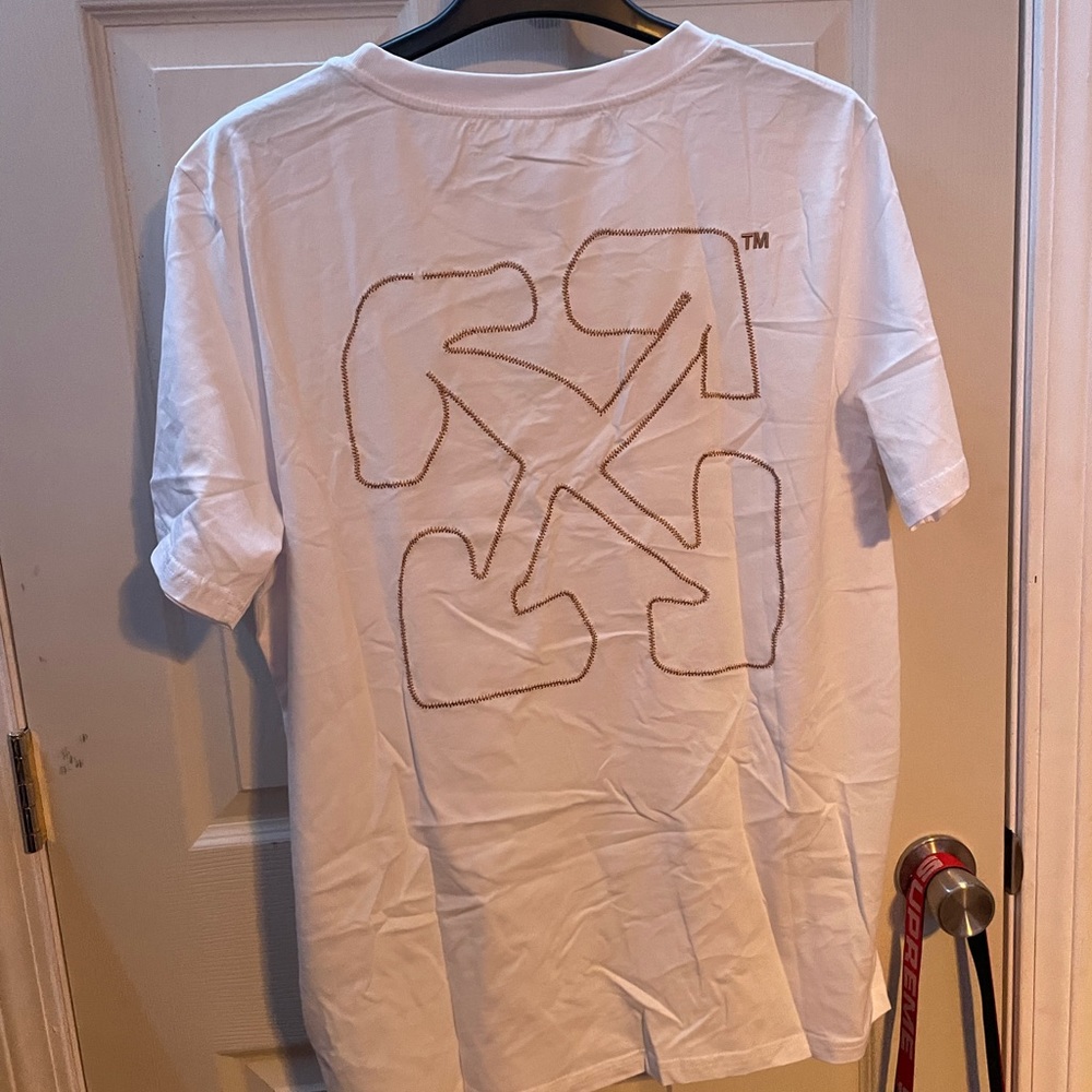 Off white t shirt